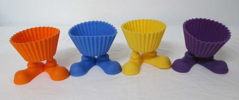 20 WILTON Silly Feet Silicone Baking Cups Cupcakes Assorted Colors gallery