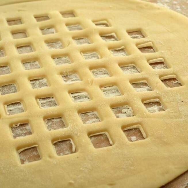 Norpro Lattice Shape 9.75" Pie Top Crust Cutter - Decorative Dough Pie Topper gallery