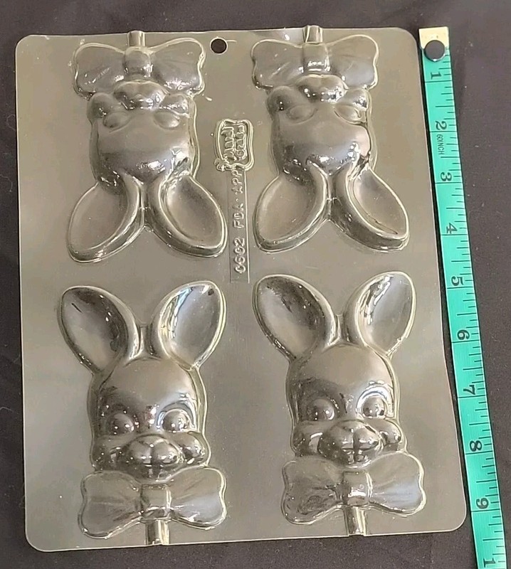 Easter Bunny Rabbit Peter Cottontail Face Chocolate Candy Lollipop Plastic Mold