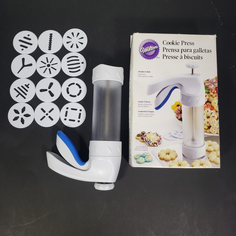 Wilton Cookie Press White w Ergonomic Easy Squeeze Handle & 12 Discs + Recipe