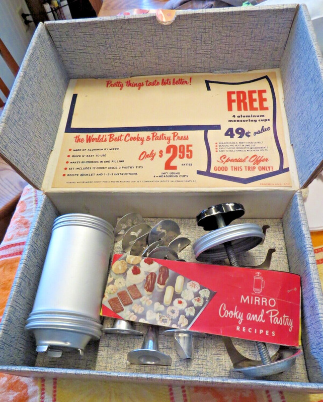 RARE Door-to-door🍪 SALESMAN KIT❤️ Mirro Aluminum Cookie Pastry Press Discs&Tips