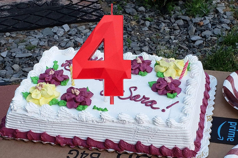 2.75in Tall 3D Diamond Shape Bright Red 4 Candles, Red Color Happy Birthday Cake gallery