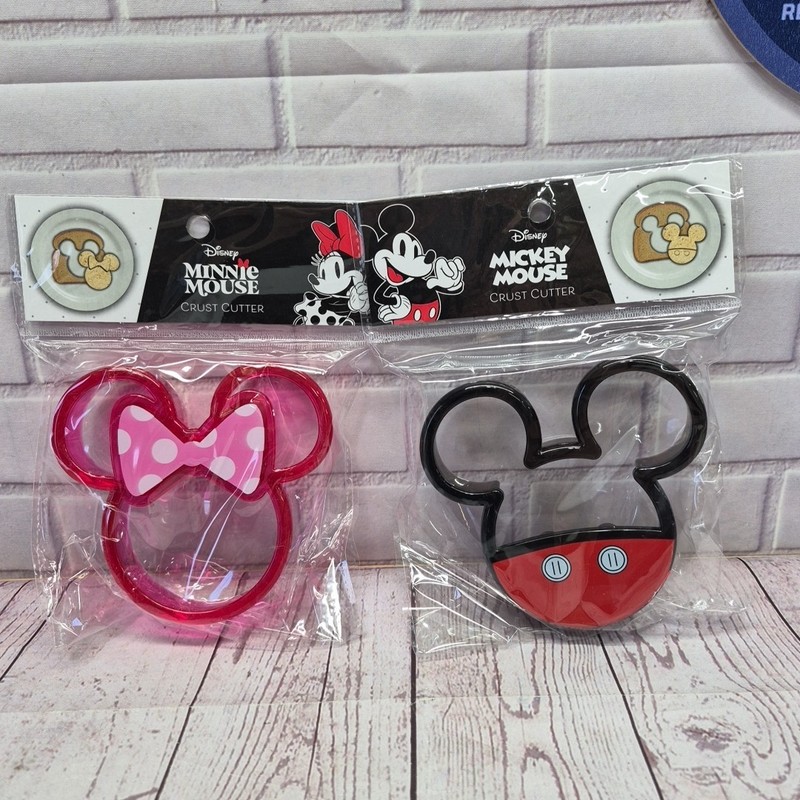 Disney Mickey & Minnie Mouse Plastic Fun Shape Bread Crust Cutter, Lot Of 2
