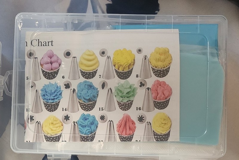 116 Pc Cake Decorating and Baking Kit New gallery