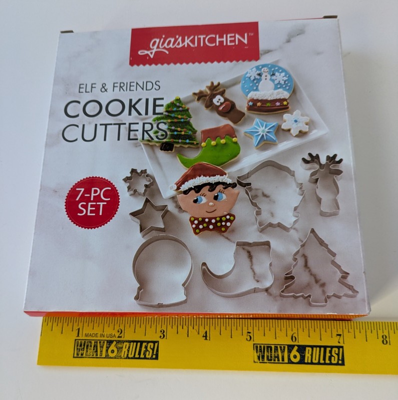 gia's Kitchen Elf and Friends Cookie Cutters Christmas 7 pc Star Tree Deer Elf gallery