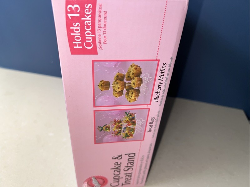 Wilton Cupcake Dessert Treat Three Tier Stand Holds 13 Cupcakes 307-834 NEW gallery