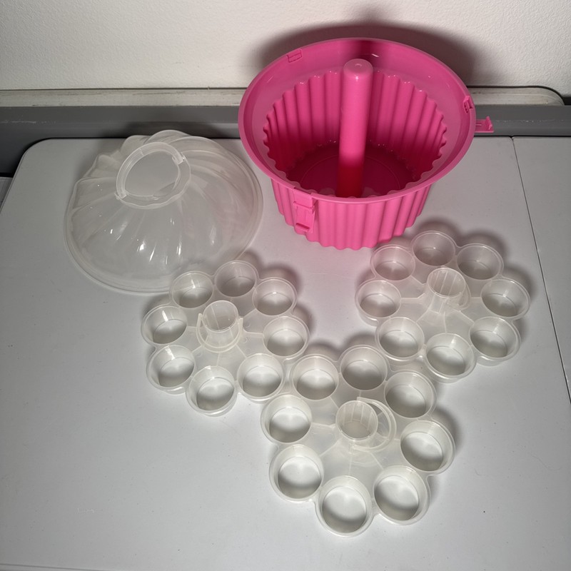 Fox Run Pink Cupcake Shaped Holder/Carrier/Storage Holds 24 Cupcakes gallery