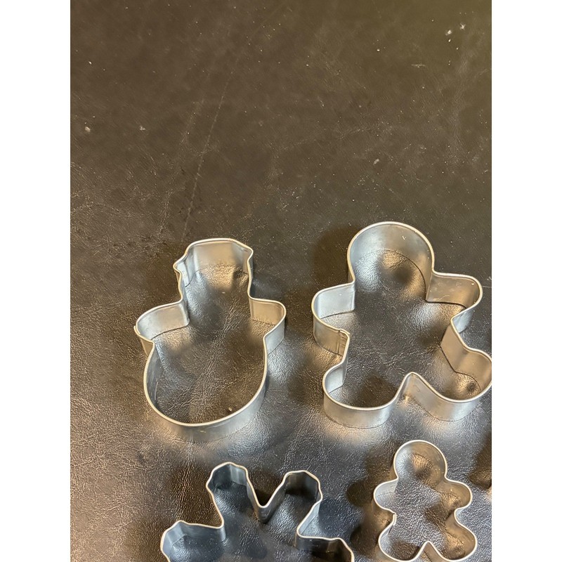 Holiday Metal Cookie Cutter Set 7pc Snowman Gingerbread Tree Snowflake Star gallery