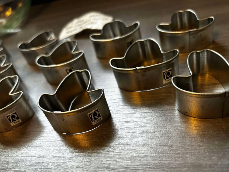 1 Dozen (12 pieces) Cowboy Hat Cookie Cutter Metal Party Favors USA