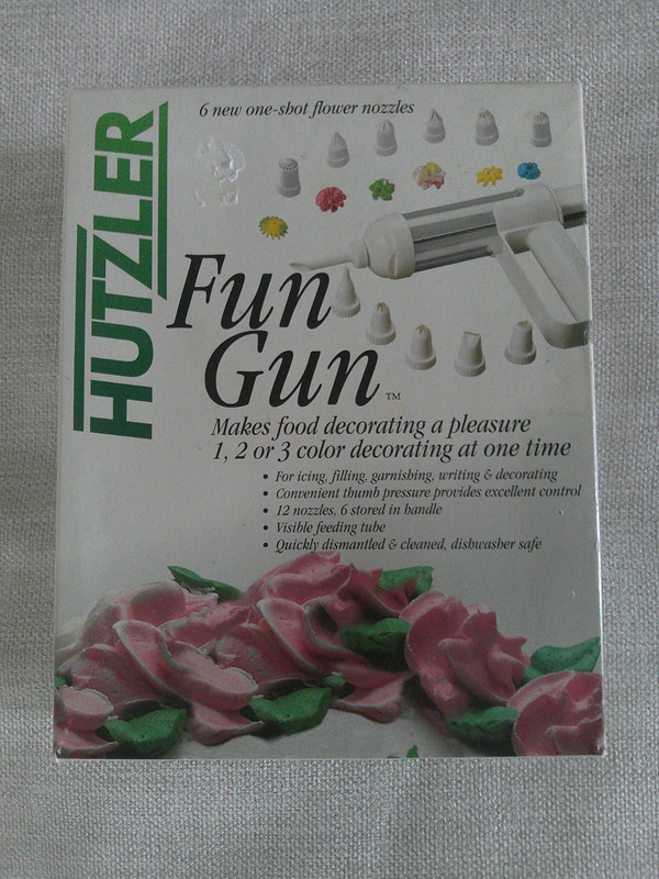 EUC Vintage HUTZLER Fun Gun Icing, Filling, Garnish, Food Decorating 12 Nozzles