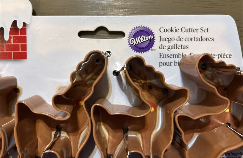 Wilton Set of 4~Reindeer Cookie Cutter Set Brown Metal Christmas Holiday~NWT gallery
