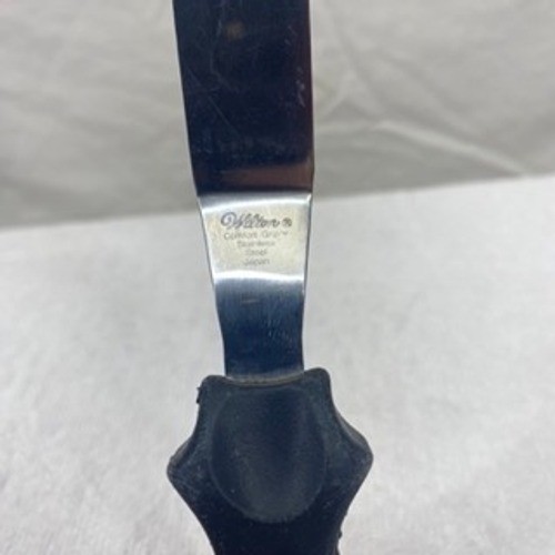 Wilton Comfort Grip Offset Spatula 9 Inch Stainless Steel Blade Cake Decorating gallery