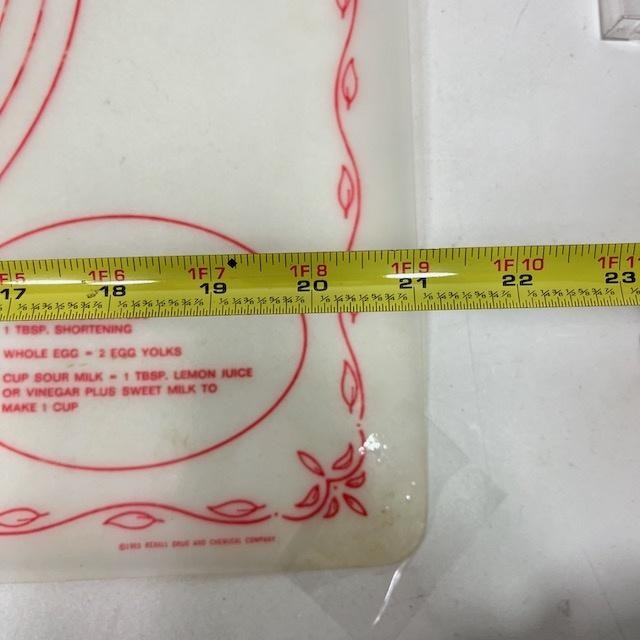 Vintage Tupperware Rexall Pastry Mat 1965 Pie Crust Rolling Board USA Kitchen gallery
