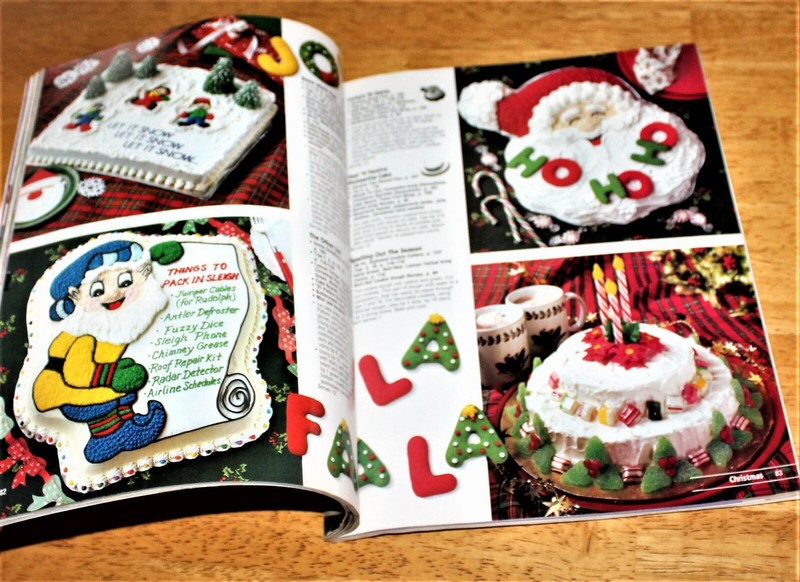 Wilton: YEARBOOK OF BAKING & CAKE DECORATING (Set of 2) 1997, 2000 Instructions gallery