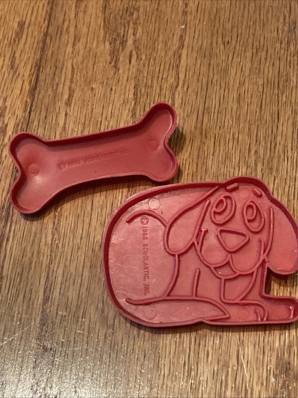1988 Scholastic CLIFFORD THE BIG RED DOG and Bone Cookie Press / Cutter