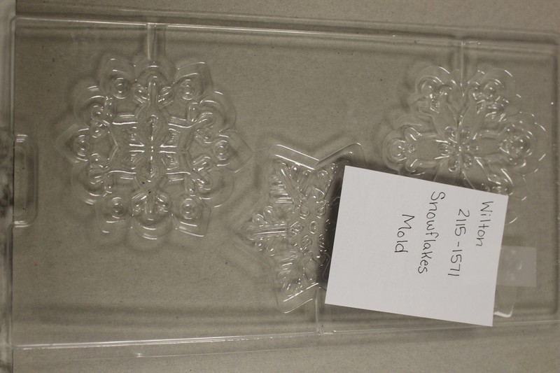 Wilton 2115-1571 Snowflakes Mold – Used