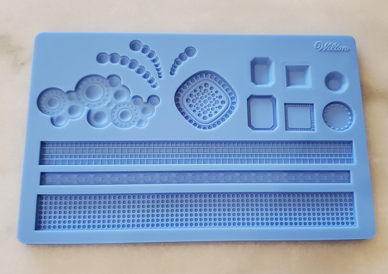 Fondant Mold – Gems, Pearls Chains by Wilton