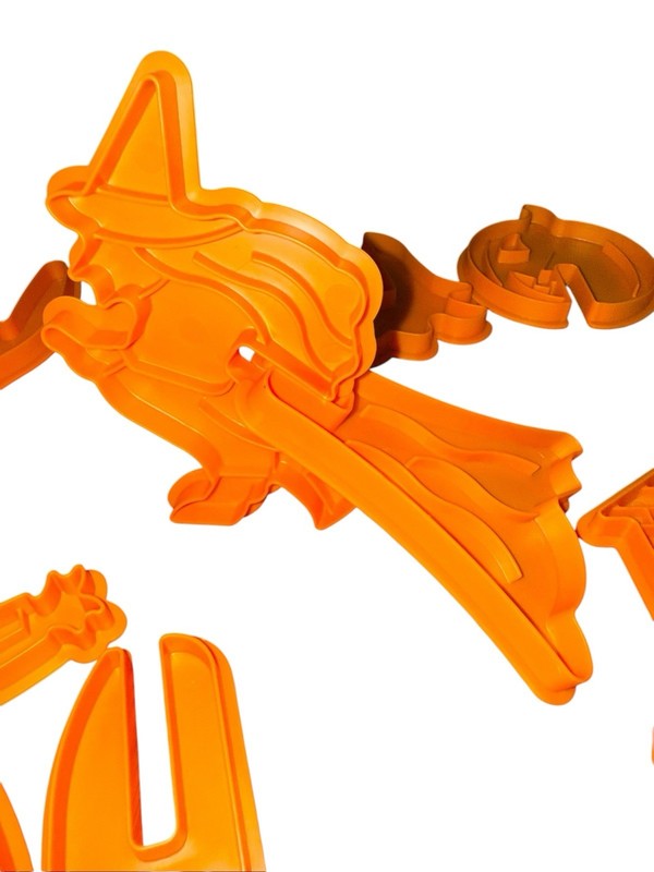 Nordic Ware Halloween Stand Up Cookie Cutters Set 12pc 6 Figures Various gallery