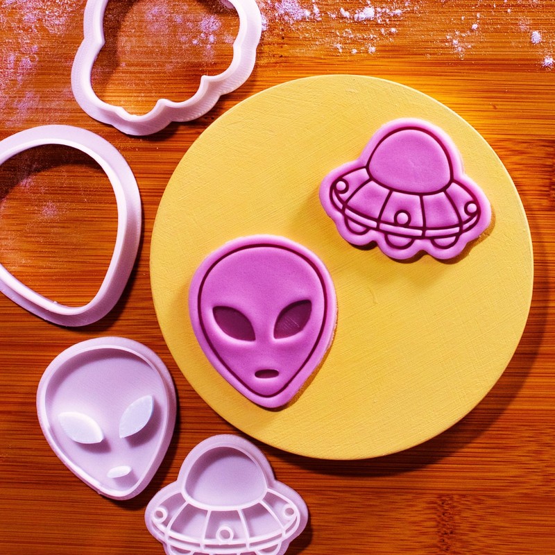 Alien & UFO Mini Cookie Cutter + Stamp Set – Extraterrestrial Sci-Fi Baking Mold