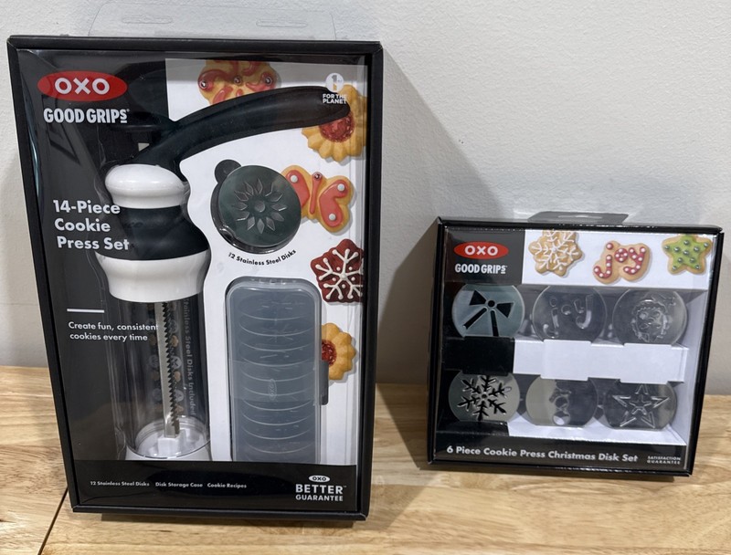 Oxo Good Grips 14pice Cookie Press Set & 6 Pice Cookie Press Christmas Disk Set