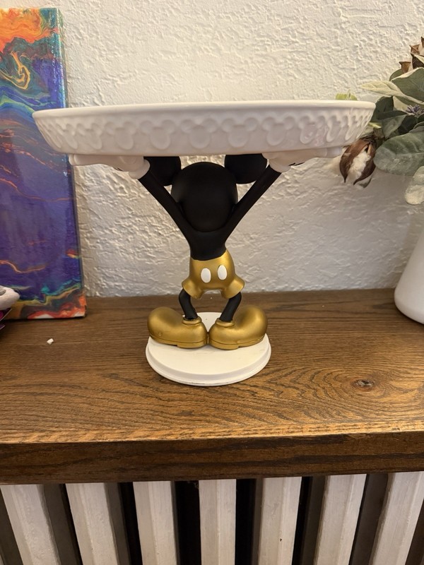 Disney Mickey Mouse Resin Round Pedestal Cake Stand 1-Tier White/Black/Gold gallery