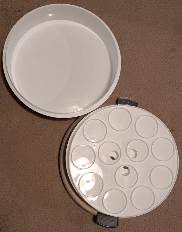Southern Homewares 3 In 1 Cake Holder gallery