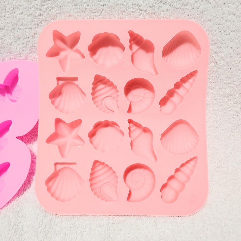 (2) Pc Oven Proof Baking Candy Treats Silicone Molds Med Butterflies Sea Shells gallery