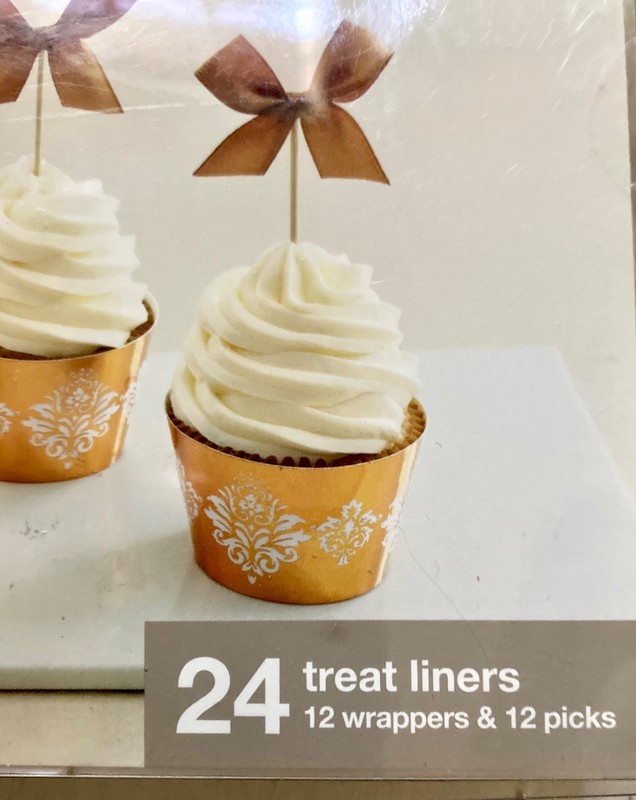 MARTHA STEWART CELEBRATIONS CUPCAKE PARTY 24 TREAT LINERS 12 WRAPPERS & 12 PICKS