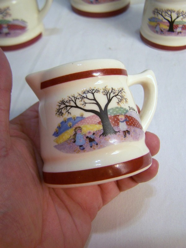 4 Piece Debbie Kingston Measuring Cups gallery