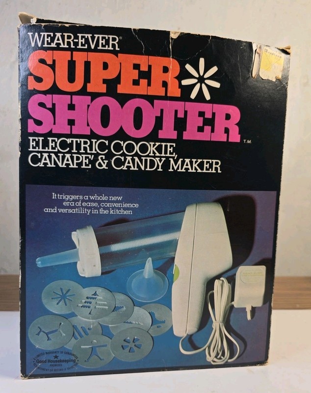 Wear-Ever Super Shooter Electric Cookie Canape Candy Maker Vintage PS-7254 W Box