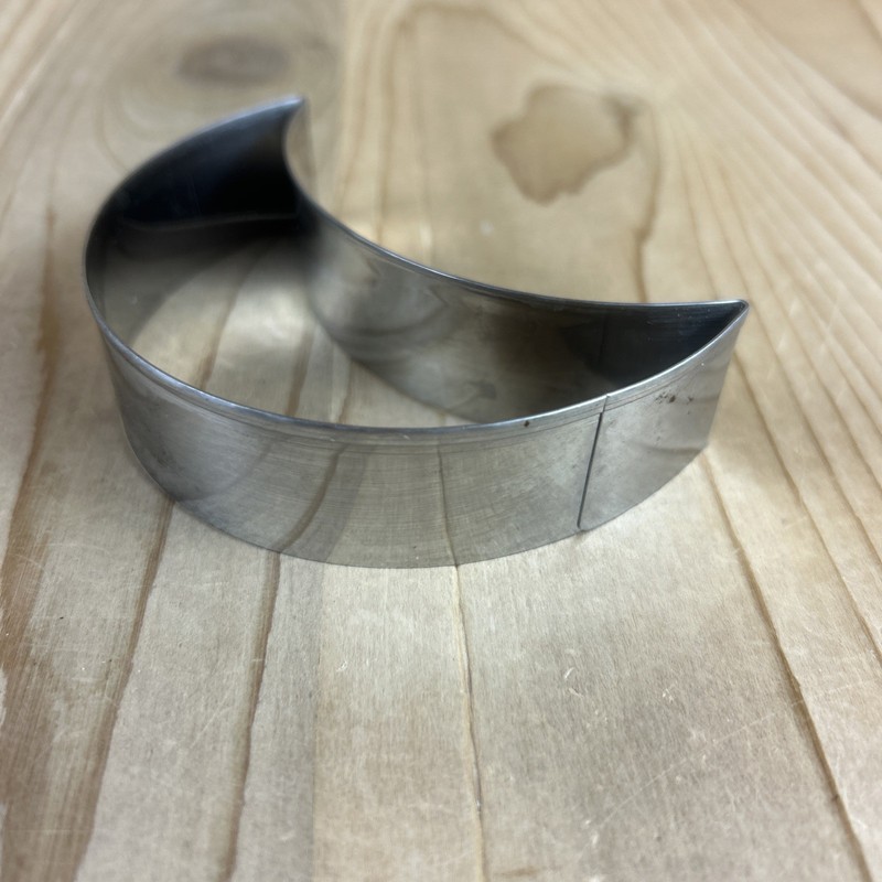 Crescent Moon Cookie Cutter Stainless Steel 3x4 Inch Halloween Celestial gallery