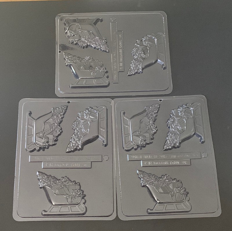 Apollo/Hallmark SANTA’S SLEIGH WITH GIFTS Plastic Candy Mold Lot Of 3 Christmas