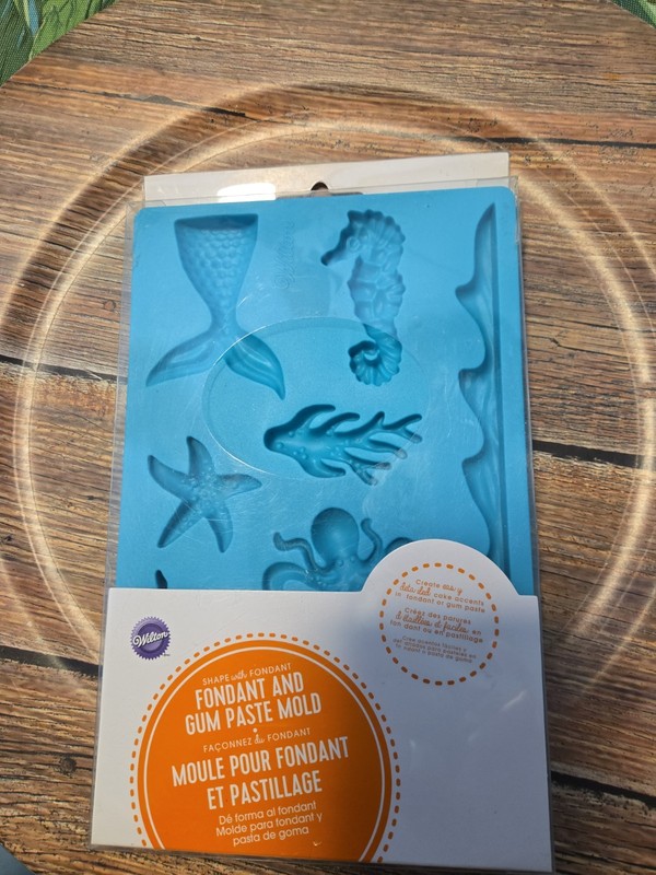 Wilton Sea Life Silicone Fondant and Gum Paste Mold ~ New gallery