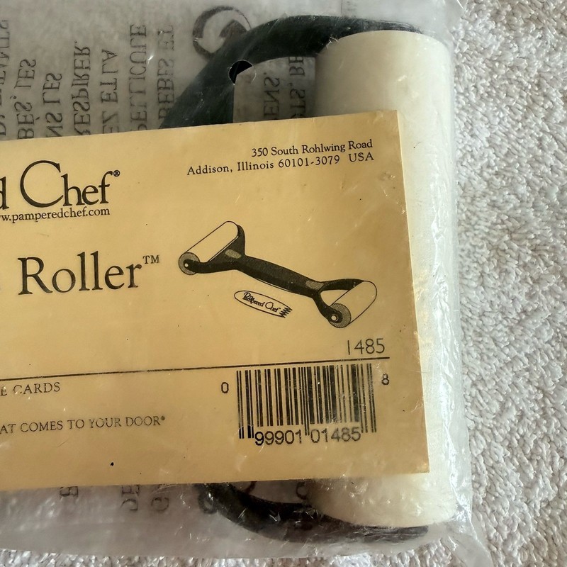 Pampered Chef Baker's Roller, Double Sided w/ Cleaning Tool, Gray & White #1485 gallery