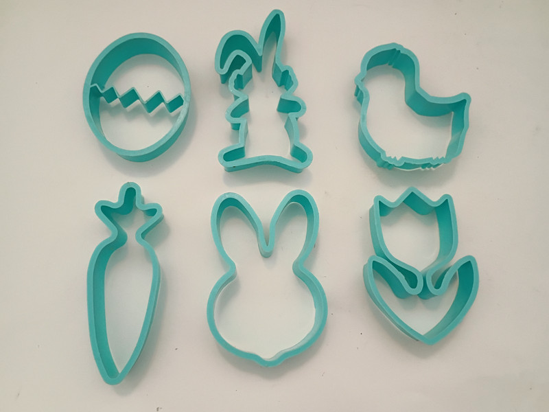Cookie Cutters Easter, Halloween, Christmas, Flower, Heart Lot of 19 gallery