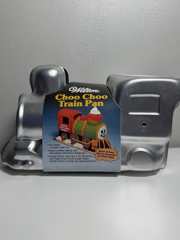 Wilton Choo Choo Train Cake Pan 2105-2861 Vintage 1983 Aluminum Mold gallery