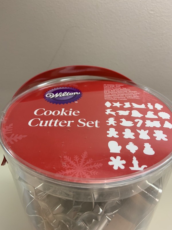 Wilton 25 Piece Holiday Cookie Cutter Set - Metal Cutters. Never Used gallery