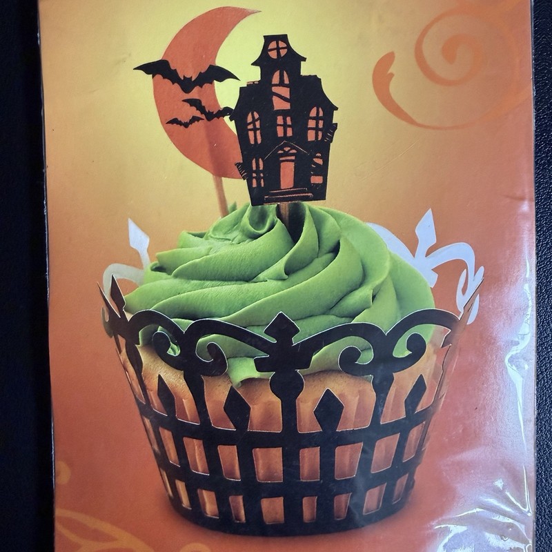 WILTON Haunted Manor Cupcake Wraps 12pc Halloween Cupcake Wrappers