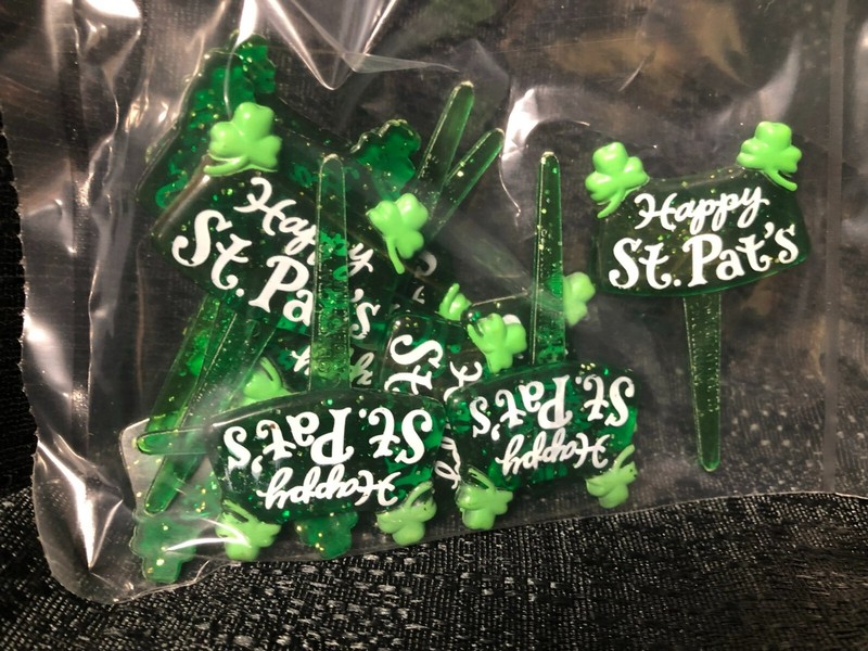 Happy St. Pat's Day cupcake topper / 12 ct / NEW / St Patricks Day gallery