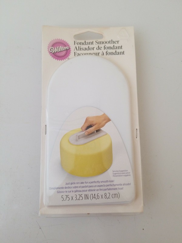 NEW Wilton Easy Glide Fondant Smoother Shaper Cake Decorating