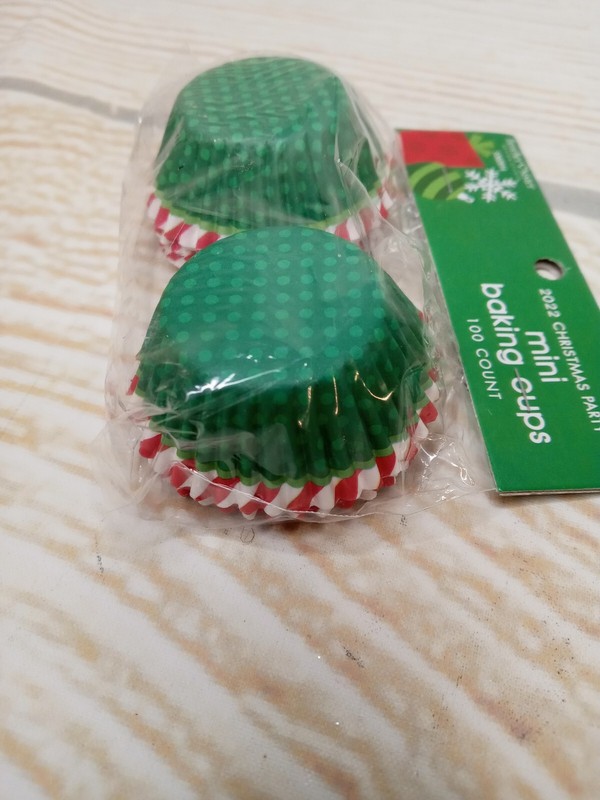 New! CHRISTMAS Grinch MINI Cupcake Liners Cups Wrappers Party Muffin Candy Cane gallery