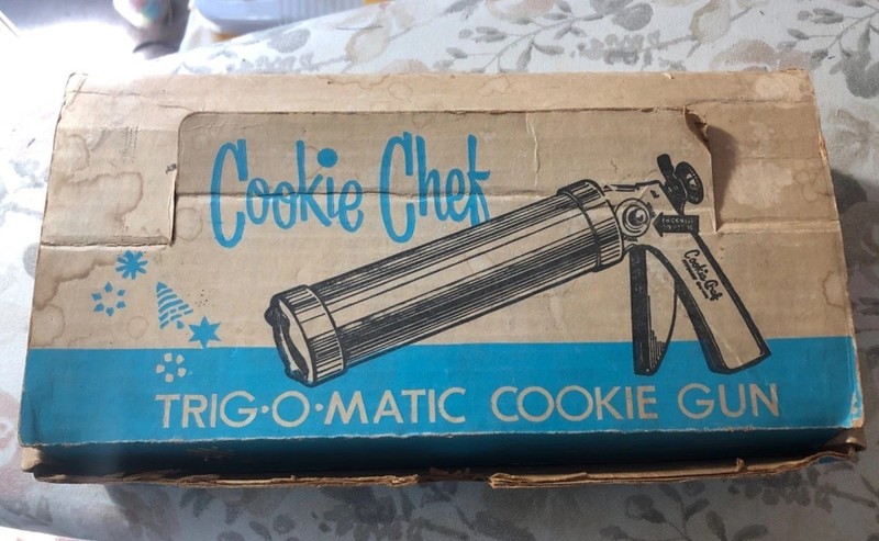 Vintage Cookie Chef Trig-O-Matic Cookie Gun Press With Box