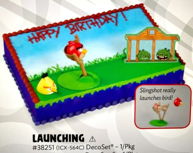 DecoPac Angry Birds Cake Kit includes red & yellow bird, launcher and background