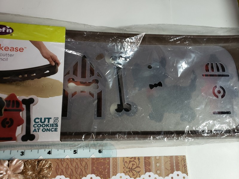 NEW Chef'n Cookease Cookie Cutter & Stencil Dogs Bone Hydrant gallery