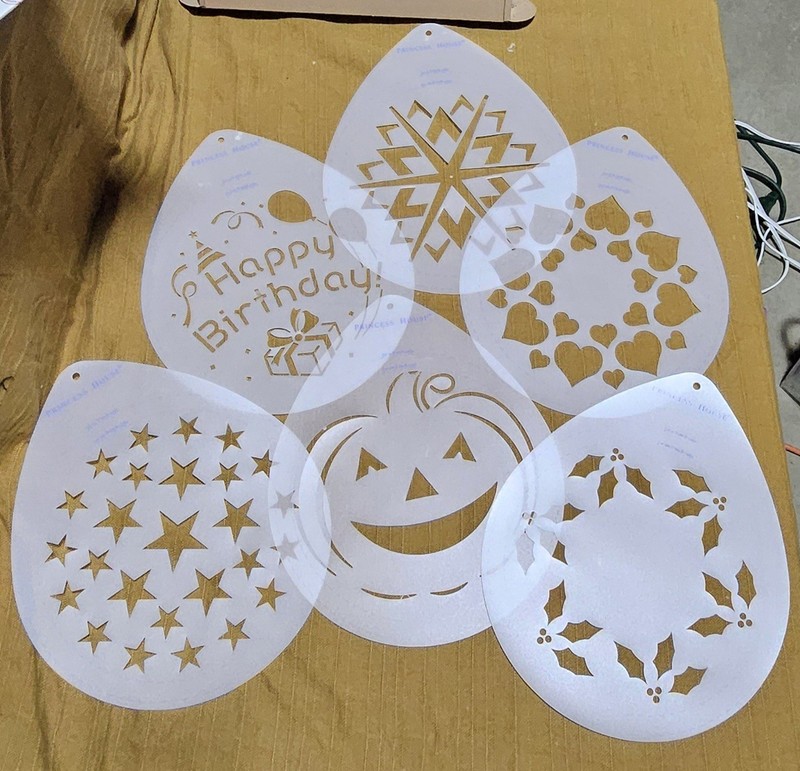 Baking Items, Pastry Mat, Stencils, Pampered Chef Decorating Kit, Piping Bags gallery