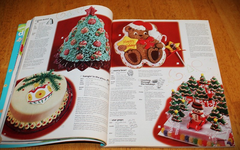 Wilton: YEARBOOK OF BAKING & CAKE DECORATING (Set of 3) 1997, 1999, 2000 Vintage gallery