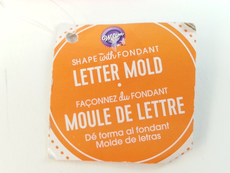 6 NEW NWT Wilton Letter Molds Icing Cake Decorating Letters W B N J V N T gallery