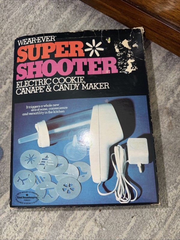 Wear Ever Super Shooter Electric Cookie, Canape & Candy Maker 8 Disks USED-WORKS