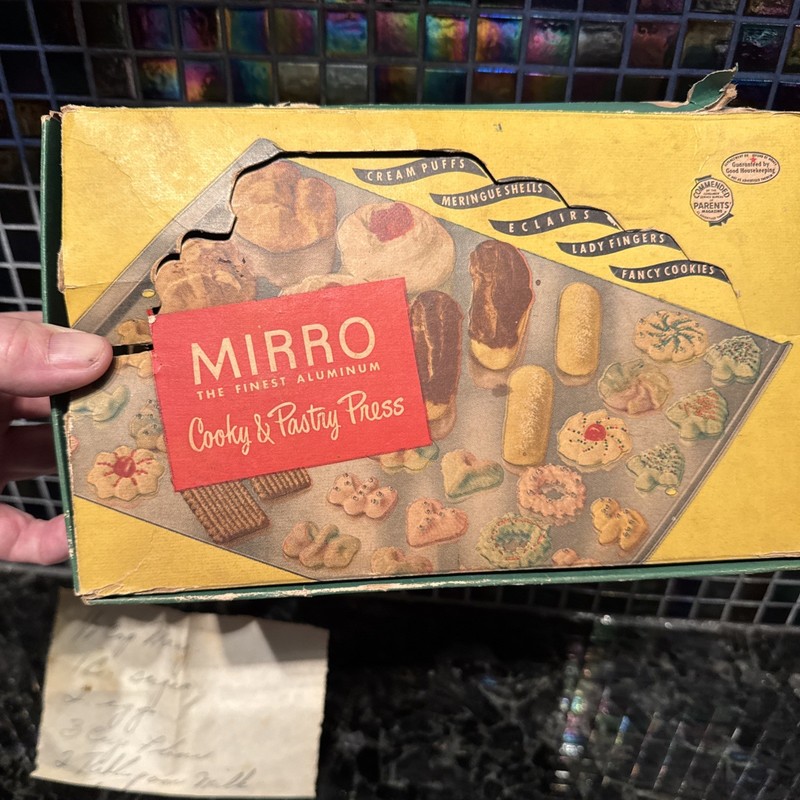Vntg 1950's MIRRO Aluminum Cooky & Pastry Press #358-AM In Original Box COMPLETE gallery