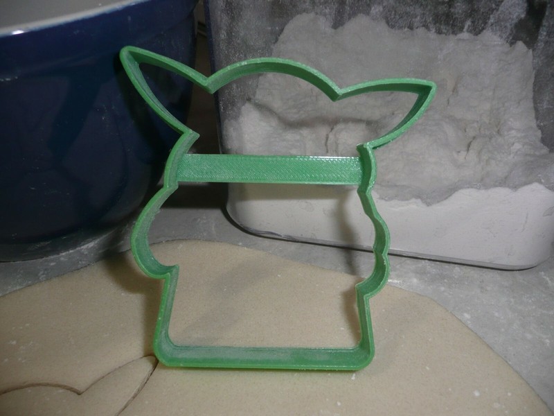 BABY YODA ADORABLE SPACE BABY CHILD POSE 1 STAR WARS COOKIE CUTTER USA PR3356 gallery